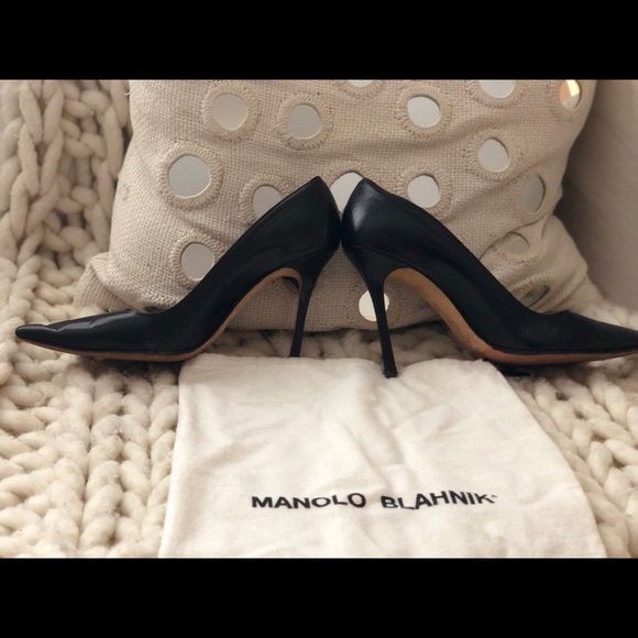 Size 40.5 Manolo Blahnik Black Para Pumps - Picture 2 of 4